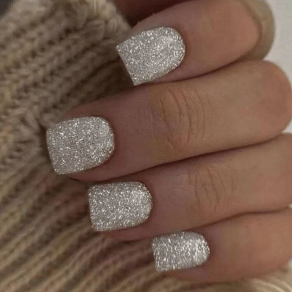 NWT, 24 Piece Silver Glitter Press On Nail Set